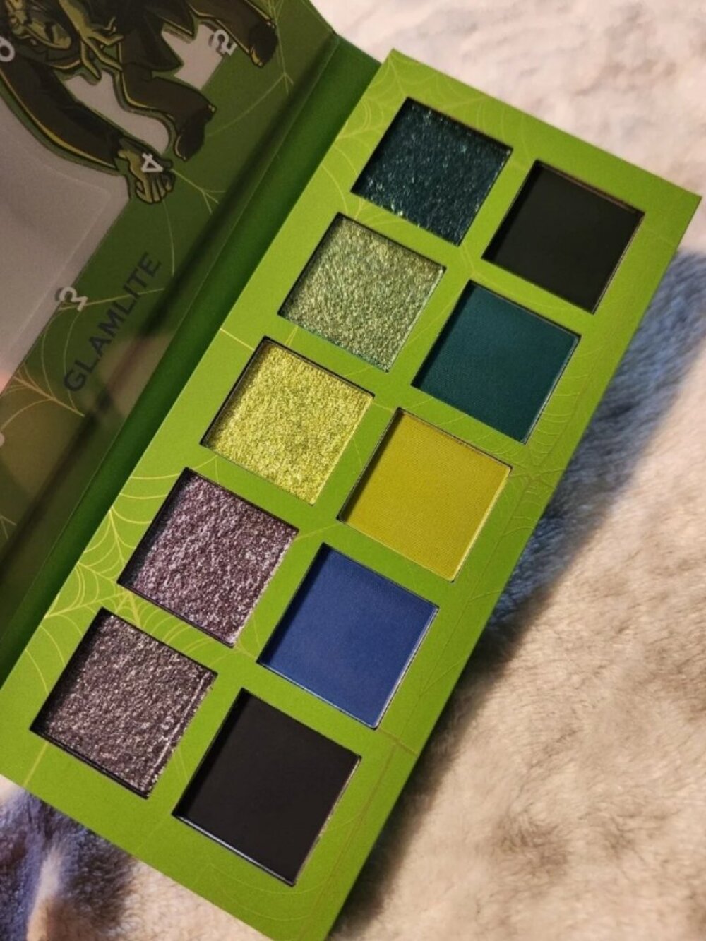 GLAMLITE x SCOOBY-DOO! 'Ruh Roh Raggy!' Eyeshadow Palette - 10 shades - NOT USED - Picture 7 of 8